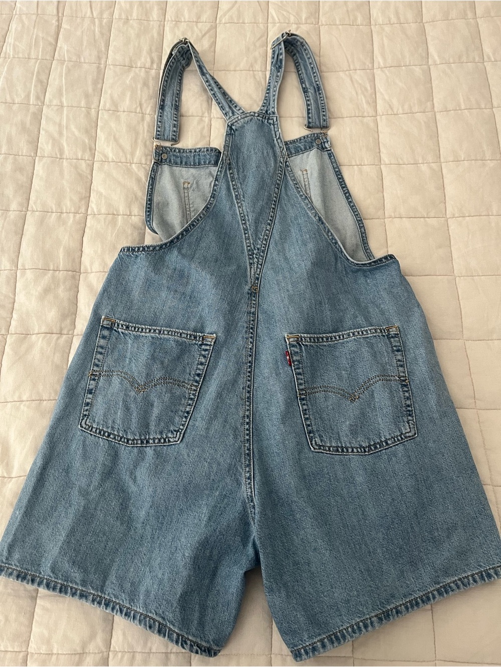 Women’s Levi's Light Blue Denim Short Overalls - Picture 4 of 11